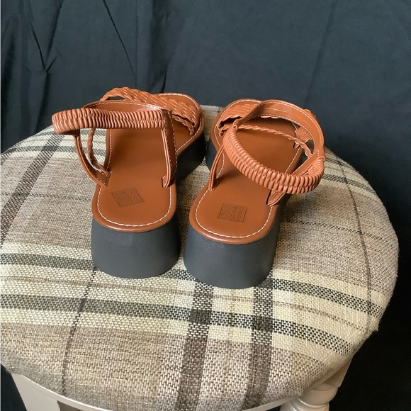 Women's Solid Color Braided Sandals, - Picture 4 of 6